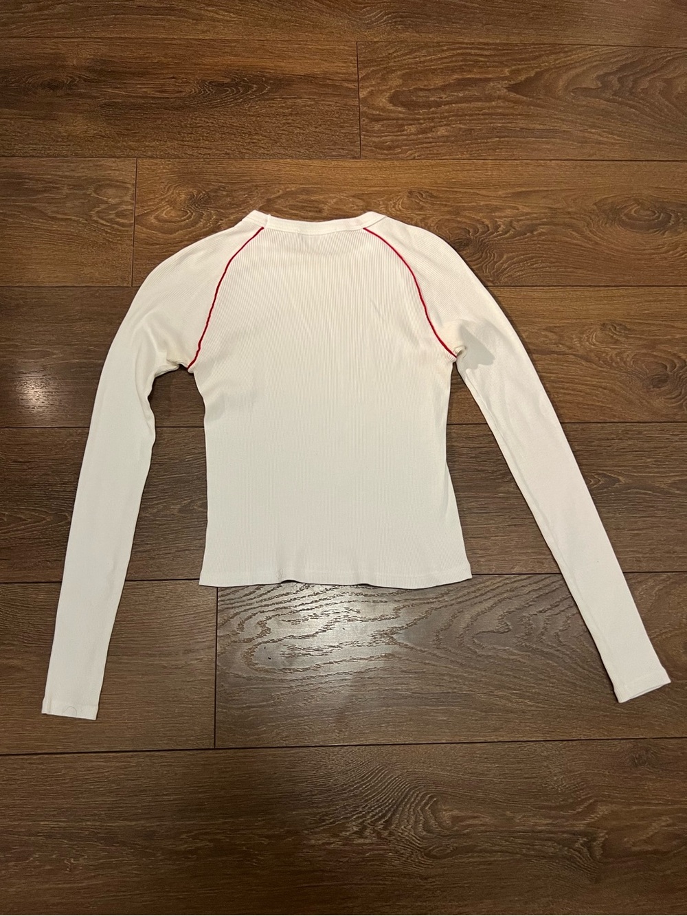 Brandy White Raglan Top - Picture 3 of 3